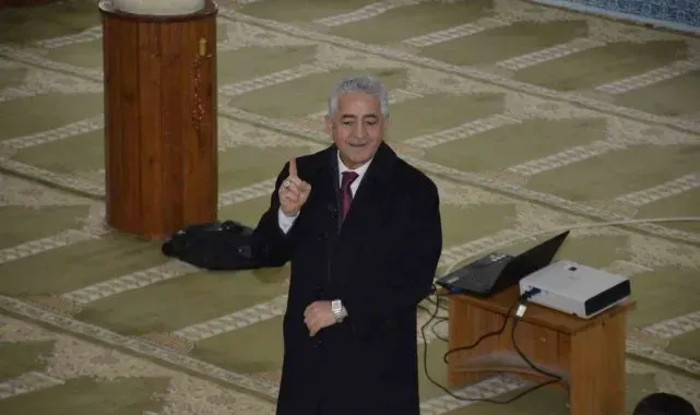 Besni'de umreye gidecekler için eğitim semineri düzenlendi