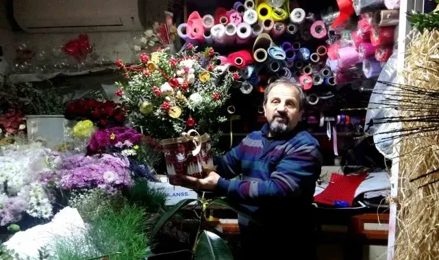 Yılbaşının yaklaşmasıyla kokina çiçeğine Muğla'da ilgi arttı