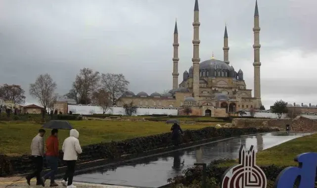 Edirne'de sağanak etkili oldu