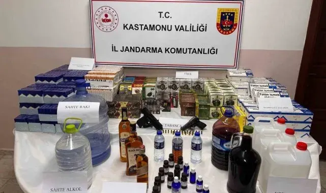 Kastamonu'da jandarmadan kaçakçılık operasyonu: Çok sayıda malzeme ele geçirildi