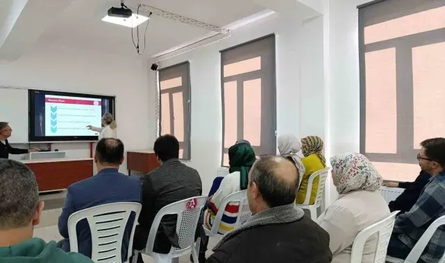 Hisarcık'ta "Kadına Yönelik Şiddetle Mücadele" konulu seminer