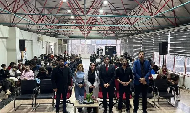 "Madde Bağımlılığı ile Mücadele ve Farkındalık" temalı tiyatro gösterisi gerçekleştirildi