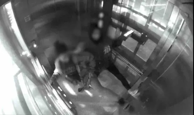 Kocaeli'de kent asansörlerine zarar veren şahıslar güvenlik kamerasına yakalandı
