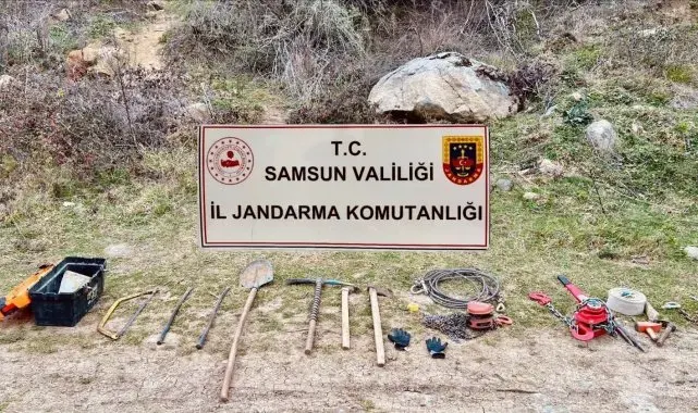 Samsun'da kaçak kazı yapan 2 kişi yakalandı