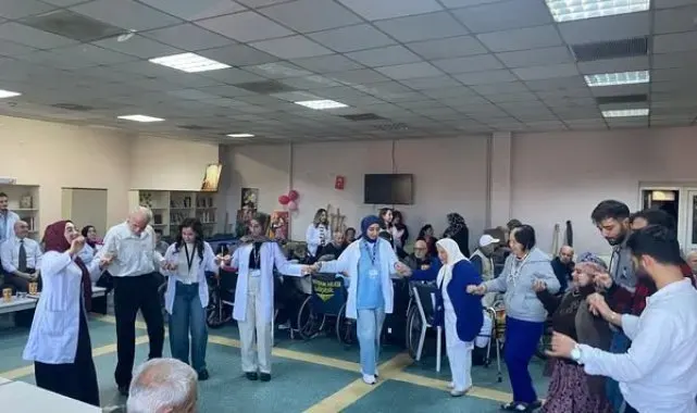 Halis Toprak Huzurevi'nde Sıra Gecesi eğlencesi düzenlendi