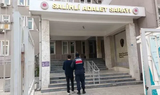 Cinsel istismar suçundan aranıyordu, Manisa'da yakalandı