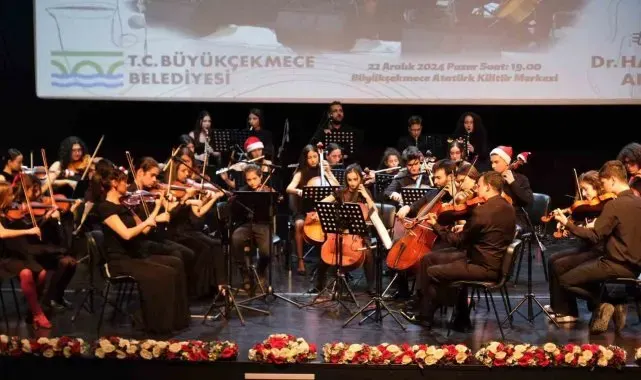 100. Yıl Gençlik Oda Orkestrası'ndan muhteşem yıl sonu konseri