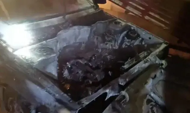Kahramanmaraş'ta seyir halindeki otomobilde yangın