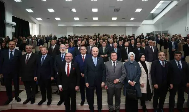 TBMM Başkanı Kurtulmuş: "Eğer yeni bir küresel sistemi inşa edemezsek dünyayı çok sayıda sıkıntının, belanın beklediğini hepimiz biliyoruz"