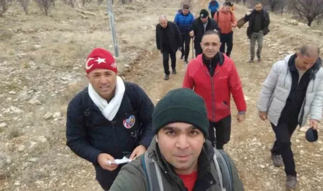 Dağcılar, Sarıkamış Şehitleri için Kervansaray Dağı'na tırmandı