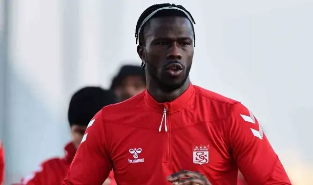 Sivasspor, adı Wanda Nara ile anılan Keita Balde'yle yollarını ayırdı