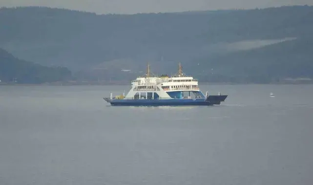 Gökçeada ve Bozcaada'ya bazı feribot seferleri iptal edildi