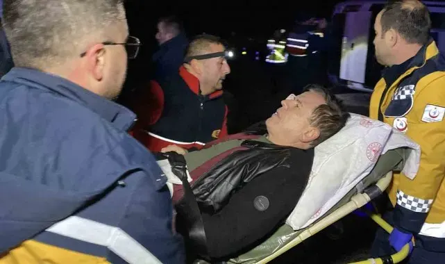 Cenaze için İstanbul'dan Sinop'a giden vatandaşları taşıyan midibüs devrildi: 1 ölü, 23 yaralı