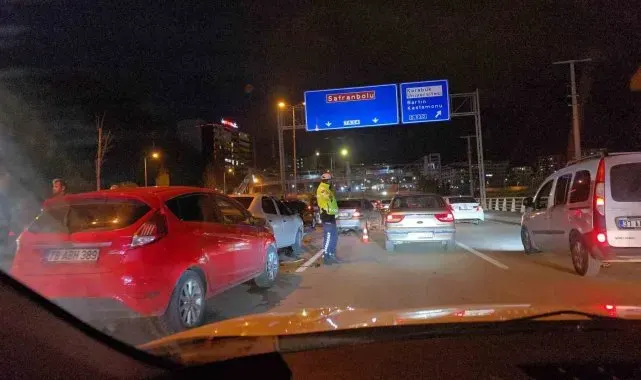 Karabük'te 5 araçlı zincirleme trafik kazası: 3 yaralı