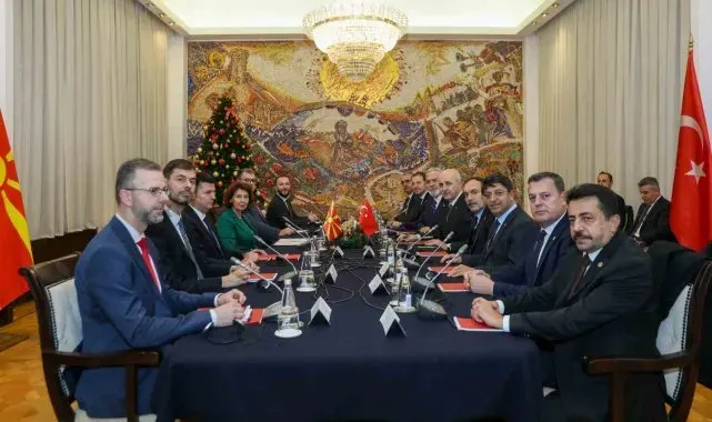 TBMM Başkanı Kurtulmuş, Kuzey Makedonya Cumhurbaşkanı Davkova ile bir araya geldi