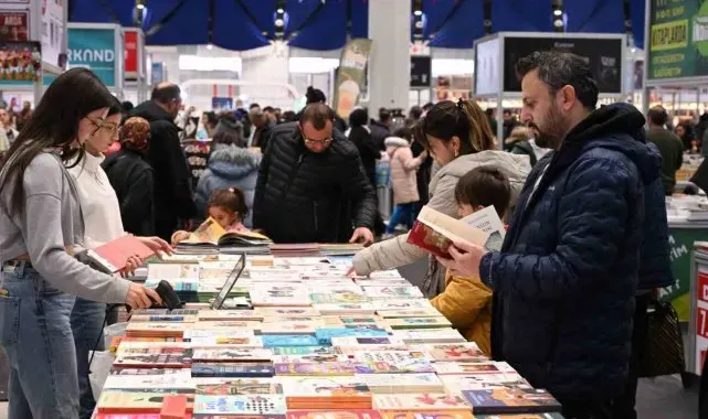7. Isparta Kitap Fuarı'na yoğun ilgi