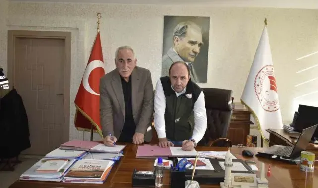 Sığırların küpelendirme ve kimliklendirme işlerini artık Bayburt Sığır Yetiştiriciliği Birliği yapacak