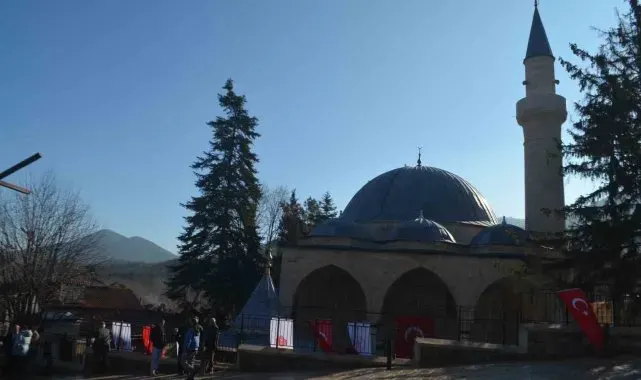Osmanlı'nın 508 yıllık camisi, 2 yıl süren restorasyondan sonra yeniden ibadete açıldı