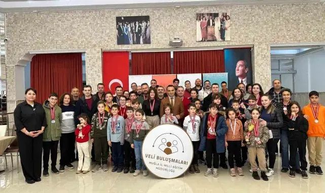 Muğla'da Veli-Öğrenci Takım Satranç Turnuvası gerçekleştirildi