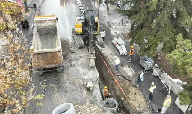 Keçiören'de sürekli tıkanan atık su hattı yenilendi