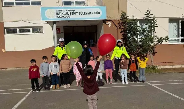 Minik öğrencilere trafik bilinci aşılandı
