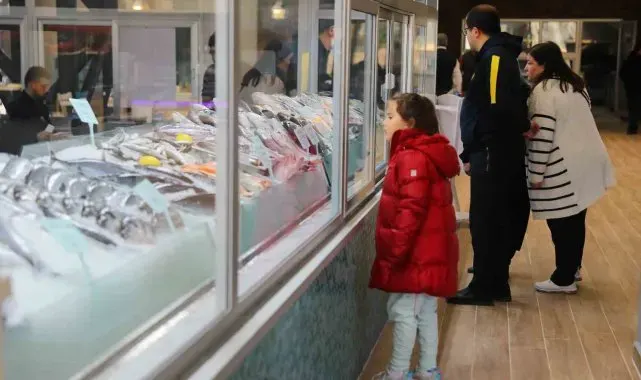 Antalya'da taze balığın adresi Düden Balık Çarşısı