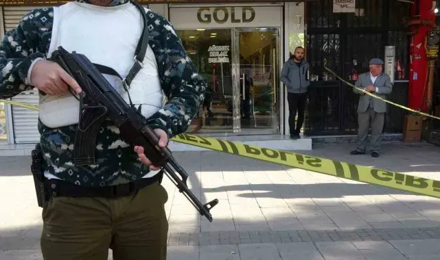 Adana'da kalaşnikoflu kuyumcu soygunu