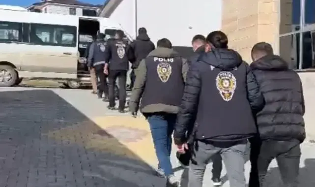 Kütahya'da yasa dışı bahis operasyonu: 5 gözaltı