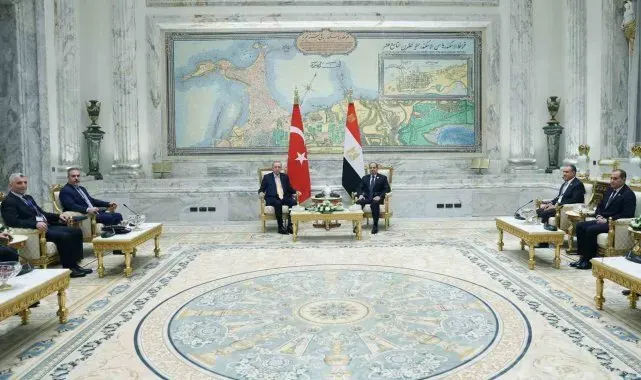 Cumhurbaşkanı Erdoğan, Mısır Cumhurbaşkanı es-Sisi ile görüştü