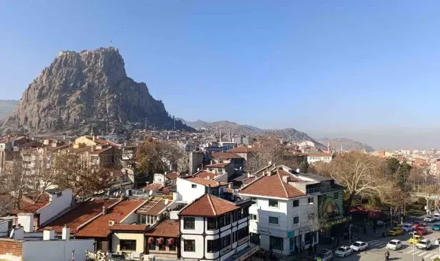 Afyonkarahisar'da kasım ayında bin 22 konut satıldı