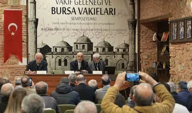 'Bursa Vakfiyeleri ve Vakıf Sergi Eserleri Fotoğraf Sergisi' açıldı
