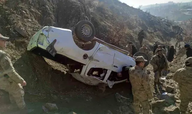 Batman'da otomobil şarampole uçtu: 1 ölü, 6 yaralı