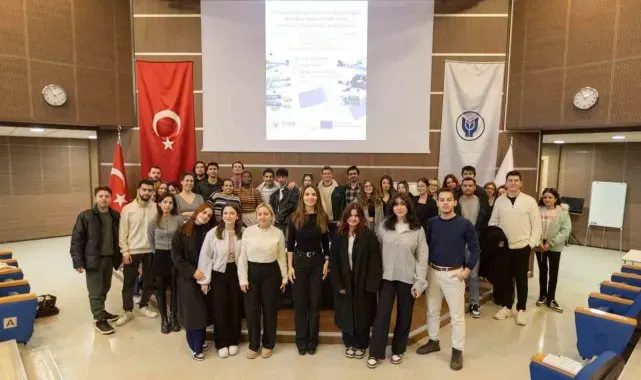 Gençlere AB'den dijital dönüşüm desteği
