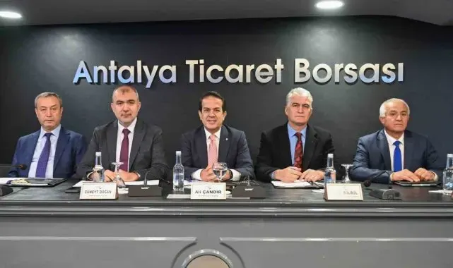 Antalya Ticaret Borsası yılın son meclisini gerçekleştirdi