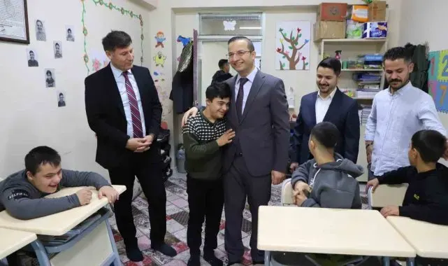 Cizre Kaymakamı Baycar, özel çocuklarla bir araya geldi