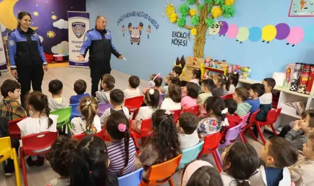 İlkadımlı minikler 'Kanka' ile hem eğlendi hem öğrendi