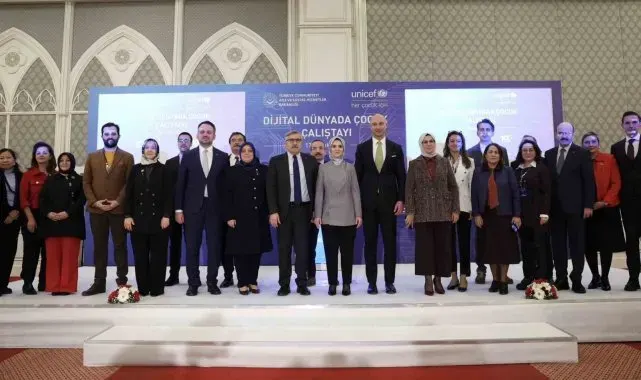 Bakan Göktaş: "16 yaşından küçük çocuklarımız için sosyal medya ve dijital oyun platformlarını düzenleyen bir mevzuat hazırlığı içerisindeyiz"