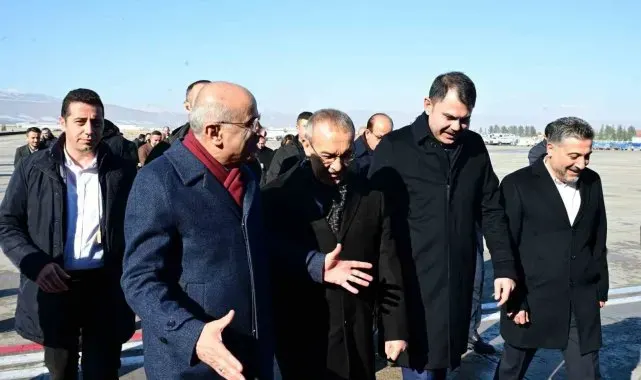 Bakan Kurum Malatya'da temaslarda bulunuyor