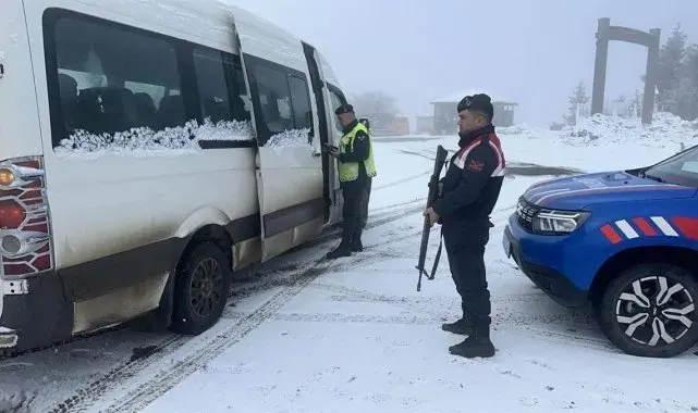 Artvin'de 16 düzensiz göçmen yakalandı