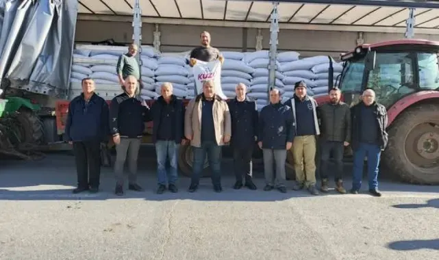 Silivri'de üreticilere 94 tonluk kuzu yemi dağıtıldı