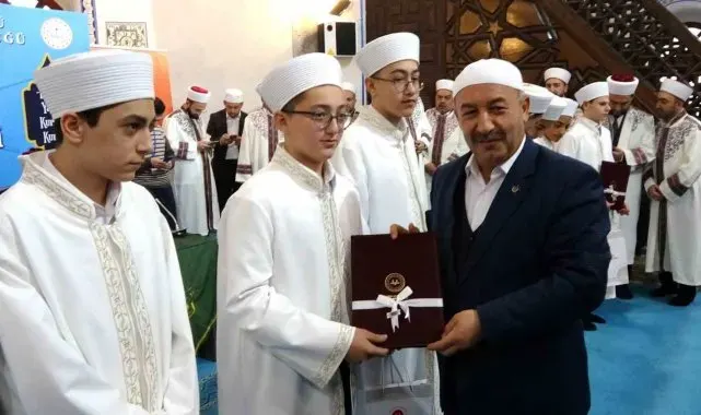 Kütahya'da 264 öğrenci hafızlık eğitimini tamamladı