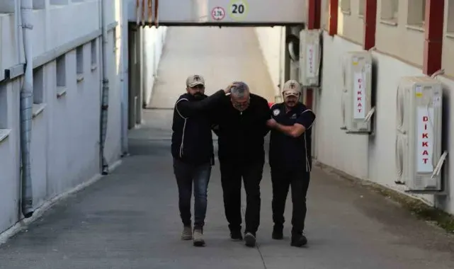 FETÖ'den aranan eski 4. sınıf emniyet müdürü Adana'da yakalandı