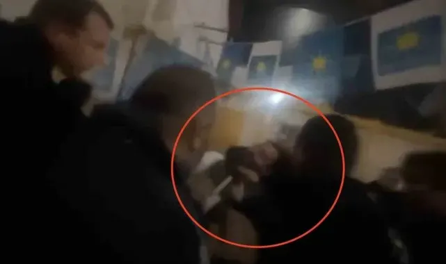 İYİ Parti Genel Başkanı Dervişoğlu'nun korumalarından basın mensuplarına sert müdahaleye tepki