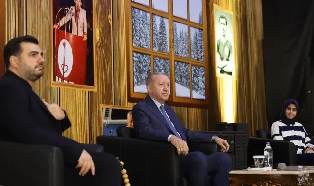 Cumhurbaşkanı Erdoğan Erzurum'da gençlerle buluştu