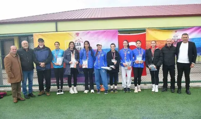 Manisa'da Ruhi Sarıalp üç adım atlama yarışmasıyla anıldı