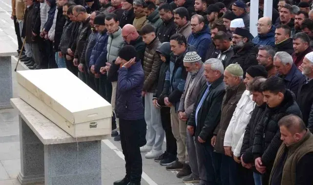 Cinayete kurban giden üniversiteli taksici Karaman'da toprağa verildi