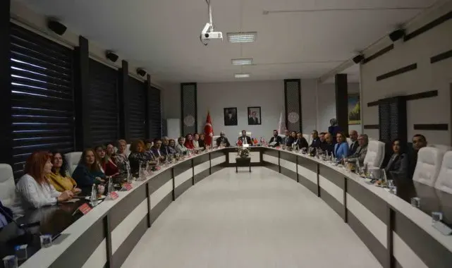 Yunus Emre Enstitüsü ve İstanbul İl Milli Eğitim Müdürlüğü, Türkiye ile Romanya arasında dil ve kültür köprüleri kuruyor