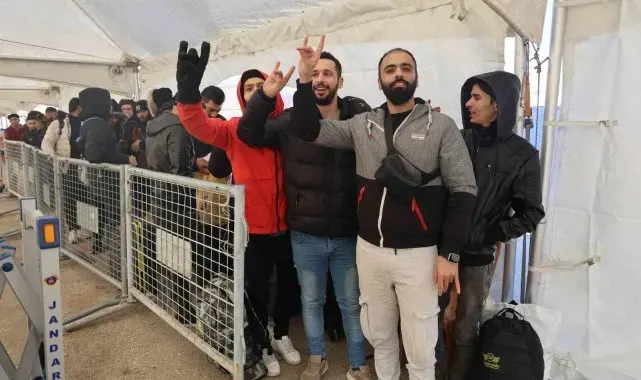Türkiye'de 2 yıl yaşayıp ülkesine dönen İbrahim, " Türk halkına çok teşekkür ederim"