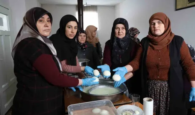 Çallı köyü kadınlarından dünyaca ünlü peynire yerli dokunuş