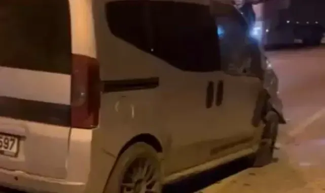 Mersin'de motosikletle hafif ticari araç çarpıştı: 2 ölü, 1 yaralı